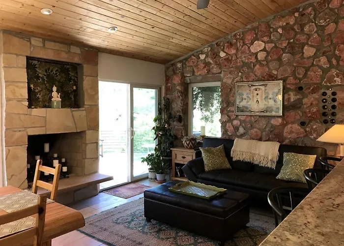 Peaceful Vacation Overlooking Mescal Canyon In Clarkdale, Arizona *