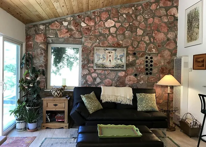 Peaceful Vacation Overlooking Mescal Canyon In Clarkdale, Arizona Holiday home